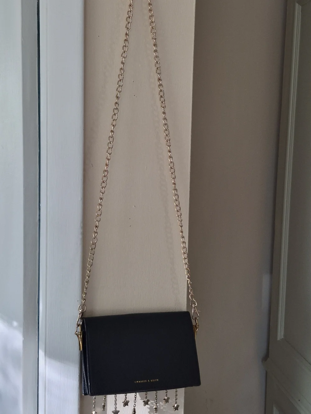 Charles and Keith deep blue star Gold Chain Crossbody Shoulder Jag